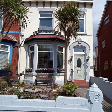 Heather Lea Guest Rooms Blackpool Bagian luar foto
